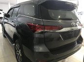 Bán Fortuner mới 100% đủ mầu giao xe ngay. Lh: 0985102300