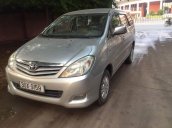 Cần bán gấp Toyota Innova đời 2010, màu bạc, 445 triệu