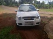 Bán xe Chevrolet Aveo năm sản xuất 2012, màu trắng chính chủ, giá tốt