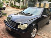 Cần bán lại xe Mercedes C180 sản xuất 2004, màu đen số tự động, 175tr