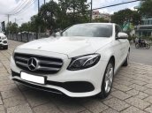 Bán ô tô Mercedes E250 2018, màu trắng như mới