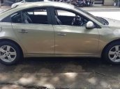 Bán ô tô Chevrolet Cruze sản xuất 2011, màu vàng xe gia đình, giá tốt