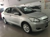 Cần bán xe Toyota Vios sản xuất 2010, màu bạc số sàn
