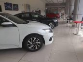 Bán xe Honda Civic năm sản xuất 2018, màu trắng, giá tốt