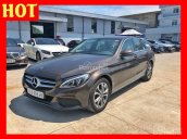 Bán xe Mercedes mới chưa lăn bánh giá xe cũ C200 nâu 2018 chính hãng