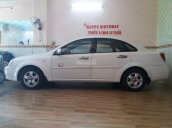 Cần bán Chevrolet Lacetti 2011, màu trắng, giá 240tr