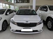 Bán Kia Cerato AT sản xuất năm 2017, màu trắng