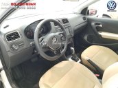 Bán xe Volkswagen Polo Sedan, màu xanh dương chính hãng, trả góp 90% nhận xe ngay/ hotline: 090.898.8862