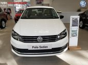 Bán xe Volkswagen Polo Sedan, màu xanh dương chính hãng, trả góp 90% nhận xe ngay/ hotline: 090.898.8862