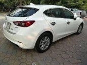 Bán Mazda 3 đời 2018, màu trắng, giá tốt