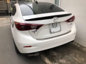 Bán xe Mazda 3 đời 2016, màu trắng, giá tốt