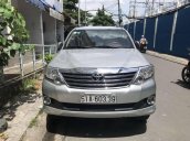 Cần bán lại xe Toyota Fortuner năm 2013, màu bạc