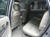 Cần bán lại xe Toyota Innova 2.0 G đời 2012, màu bạc