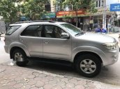 Cần bán gấp Toyota Fortuner V 2.7AT sản xuất năm 2010, màu bạc, giá chỉ 520 triệu