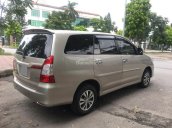 Cần bán xe Toyota Innova 15 số sàn màu vàng cát cực đẹp