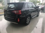 Bán xe Kia Sorento đời 2018 màu đen, giá 789 triệu, LH 0966199109