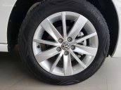 Bán Volkswagen Polo Sedan 2016 giảm ngay 100tr+ BH+ Thuế trước bạ. Hỗ trợ giá tốt 0942050350