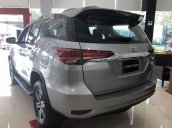 Bán Toyota Fortuner sản xuất 2018, màu bạc