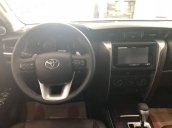 Bán Toyota Fortuner sản xuất 2018, màu bạc