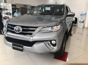 Bán Toyota Fortuner sản xuất 2018, màu bạc