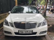 Bán xe Mercedes E300 2011, màu trắng, giá 968tr