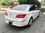 Cần bán Chevrolet Cruze LTZ đời 2015, màu trắng xe gia đình giá cạnh tranh