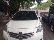 Bán Toyota Vios đời 2010, màu trắng