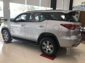 Bán Toyota Fortuner sản xuất 2018, màu bạc