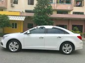 Cần bán Chevrolet Cruze LTZ đời 2015, màu trắng xe gia đình giá cạnh tranh