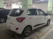 Bán Hyundai i20 Active sản xuất 2015, màu trắng, 390 triệu