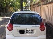 Bán Chevrolet Spark đời 2010, màu trắng xe gia đình