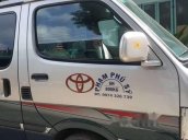 Cần bán gấp Toyota Hiace đời 2003, màu bạc giá cạnh tranh