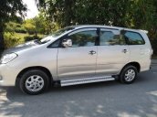 Bán Toyota Innova J lên G, sx 2010 màu xám bạc