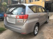 Bán xe Toyota Innova E sản xuất 2018, màu nâu giá cạnh tranh