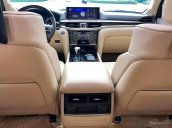 Bán Lexus LX570 màu vàng, nhập khẩu số tự động, máy xăng, sản xuất 2016