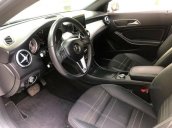 Bán ô tô Mercedes CLA200 sản xuất năm 2014, màu trắng, nhập khẩu nguyên chiếc