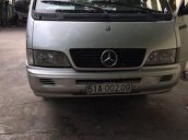 Cần bán lại xe Mercedes năm 2002, màu bạc giá tốt