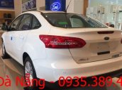 Bán Ford Focus trắng kim cương bản tiêu chuẩn. LH: 0935.389.404 - Hoàng Ford Đà Nẵng