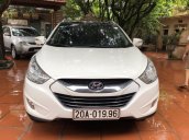 Cần bán Hyundai Tucson sản xuất 2011, màu trắng, xe nhập