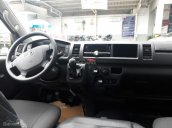 Cần bán Toyota Hiace 2019, màu trắng, nhập khẩu xe giao ngay