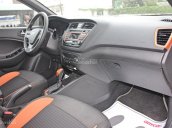 Bán xe Hyundai i20 Active 1.4AT sản xuất 2015, màu nâu, nhập khẩu