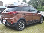 Bán xe Hyundai i20 Active 1.4AT sản xuất 2015, màu nâu, nhập khẩu