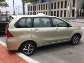 Bán xe Toyota Avanza 1.5AT 2018, màu kem, xe nhập