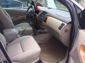 Gia đình cần bán xe Toyota Innova G đời 2012, màu bạc số sàn, còn nguyên zin