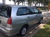 Gia đình cần bán xe Toyota Innova G đời 2012, màu bạc số sàn, còn nguyên zin