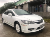 Cần bán xe Honda Civic sản xuất 2011 màu trắng, 370 triệu