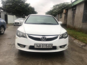 Cần bán xe Honda Civic sản xuất 2011 màu trắng, 370 triệu