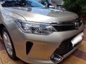 Cần bán gấp Toyota Camry đời 2015, nhập khẩu