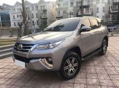 Bán xe Fortuner 2017, số tự động, máy xăng, màu bạc