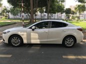 Bán Mazda 3 Sedan 1.5AT, đời 2016 màu trắng, xe đẹp như mới